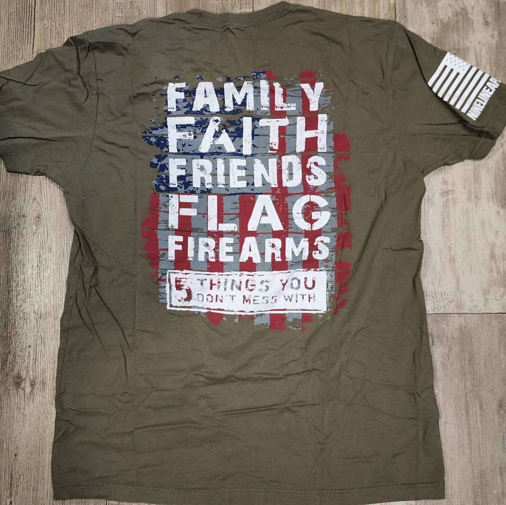 Nine Line mens L tshirt